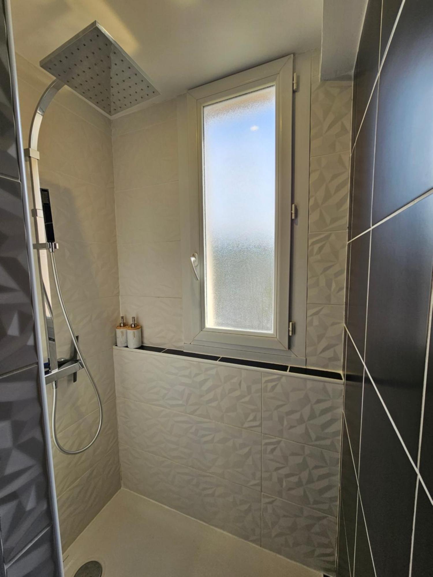 Charmant & Spacieux 3 Chambres - Mm Apartment - Lyon Grand Parilly Венисьё Экстерьер фото